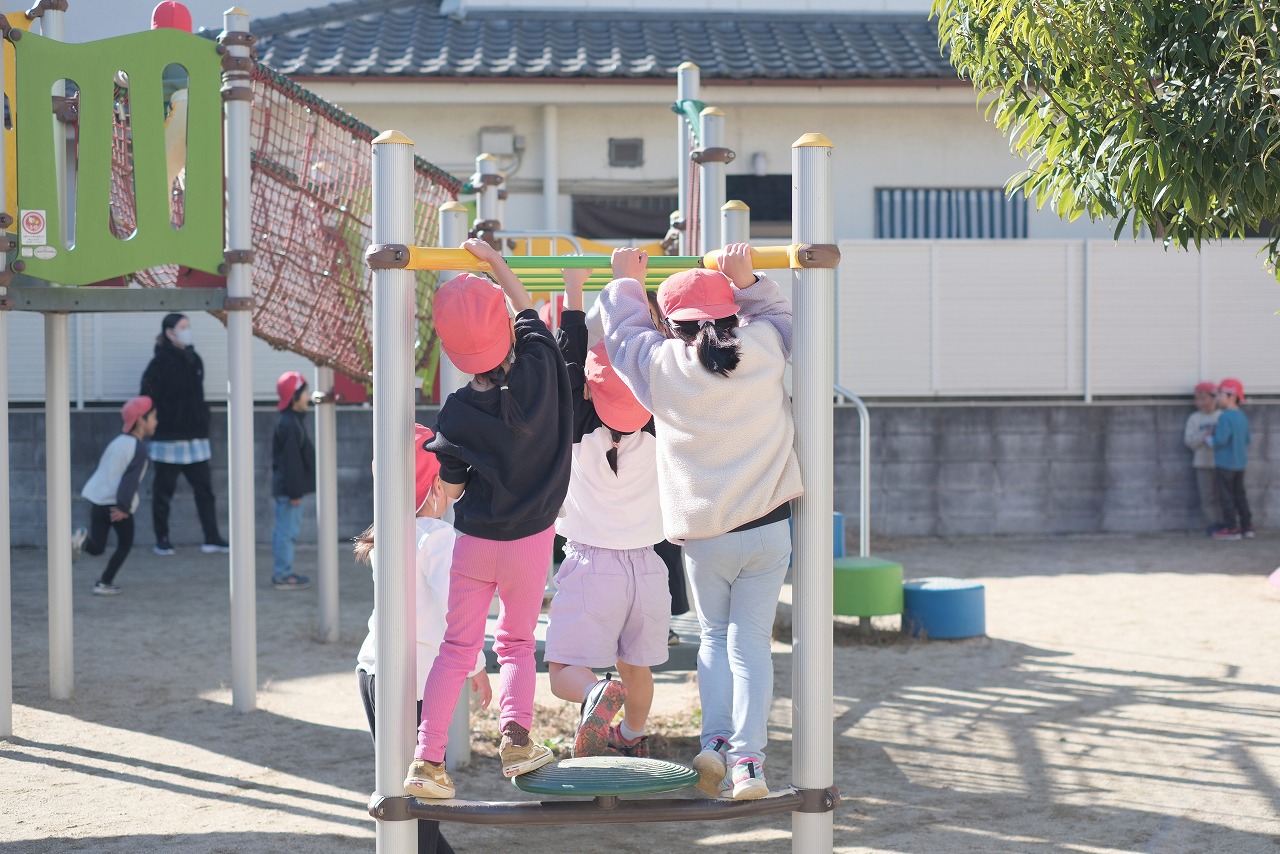 ゆり組【5歳児】最後の園庭あそび