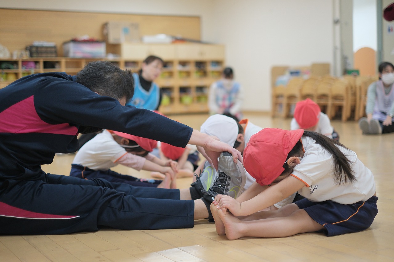 たんぽぽ組【2歳児】体操指導